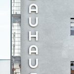Logo museum laten maken, wegwijzers voor musea Antwerpen België